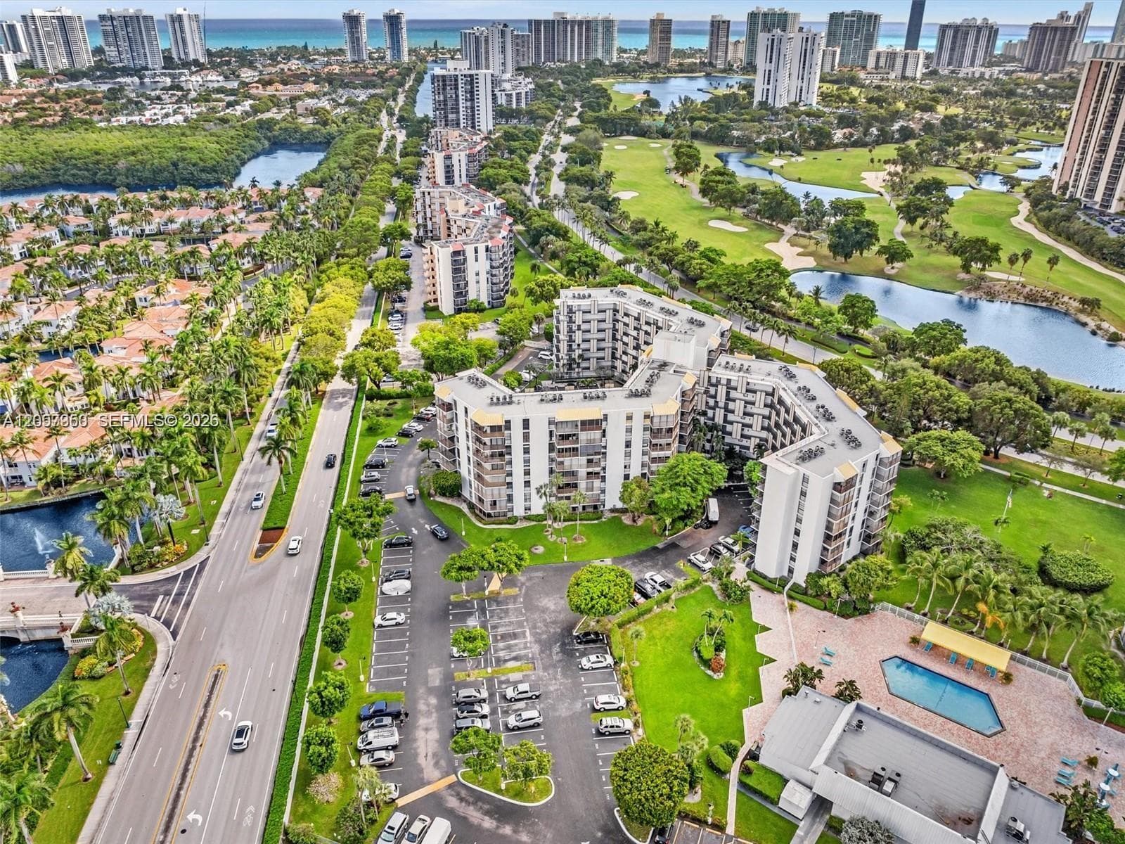 BISCAYA CONDO · #203 in Aventura - Photo 43