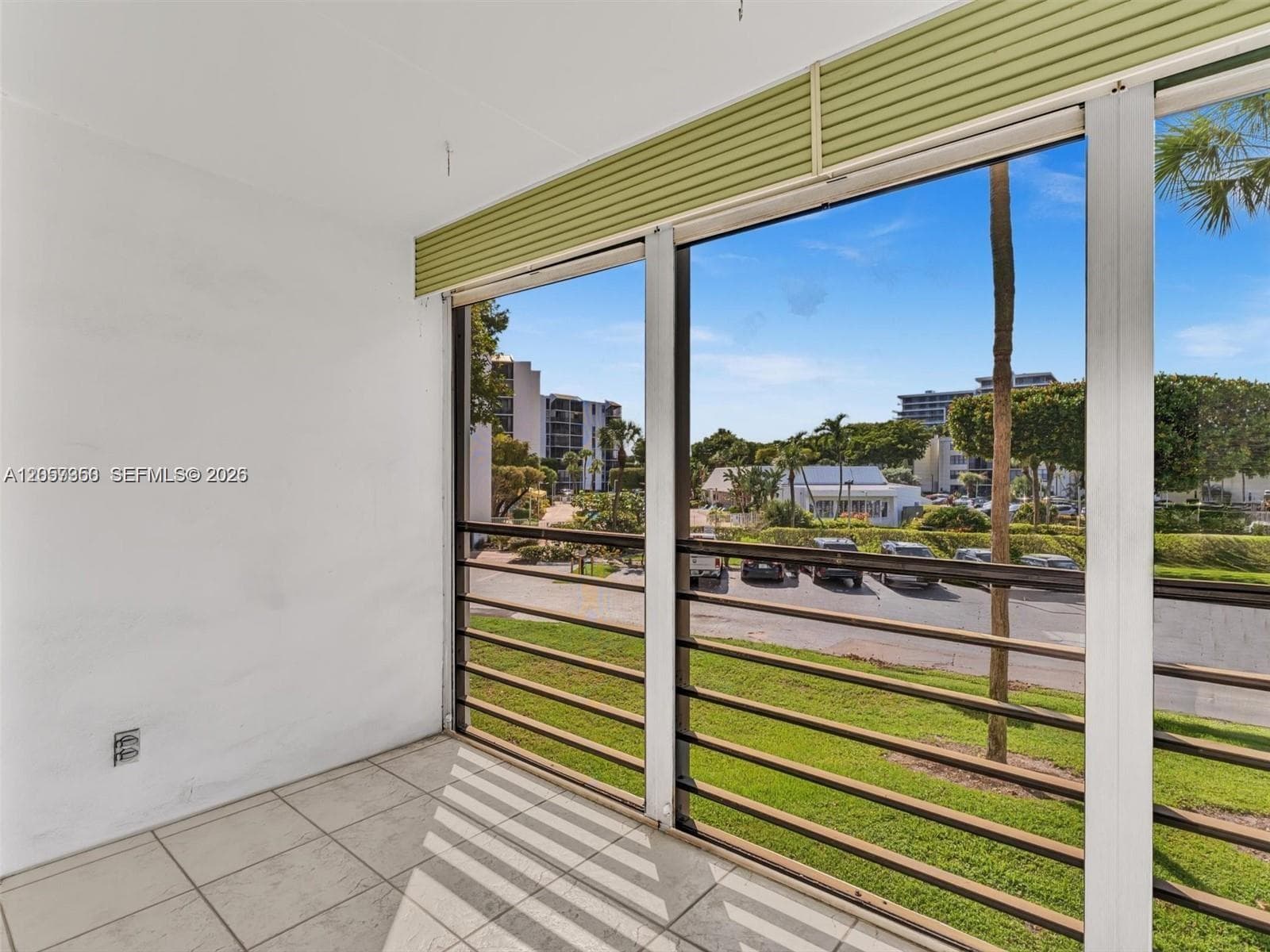 BISCAYA CONDO · #203 in Aventura - Photo 22