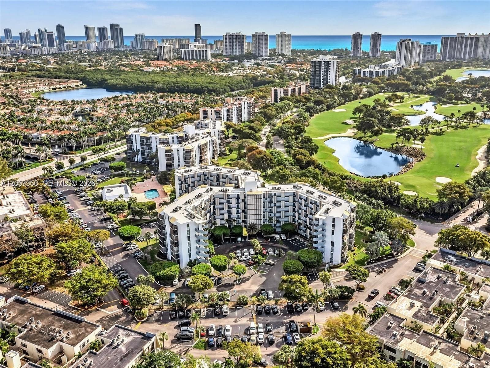 BISCAYA CONDO · #203 in Aventura - Photo 37