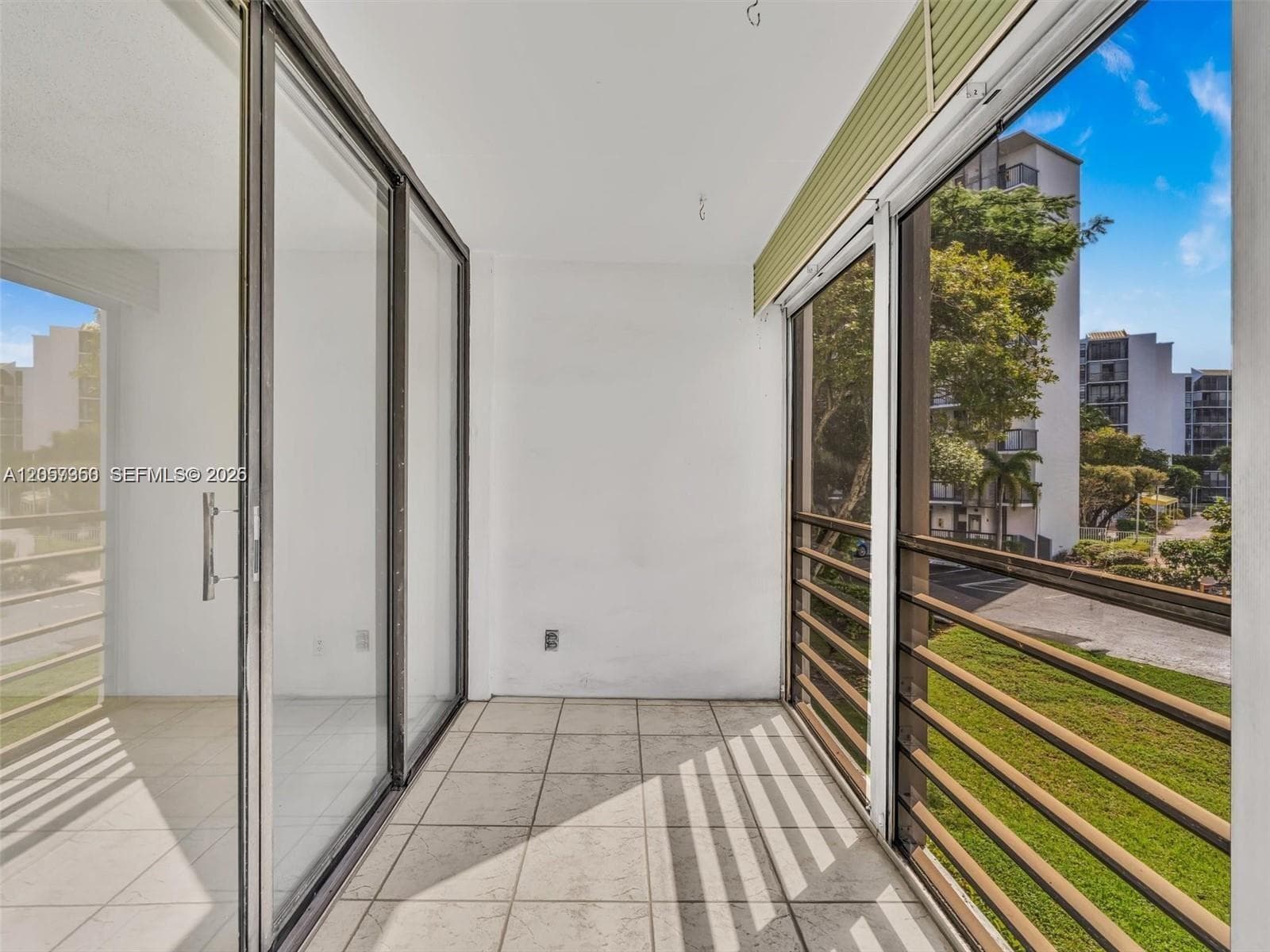 BISCAYA CONDO · #203 in Aventura - Photo 25