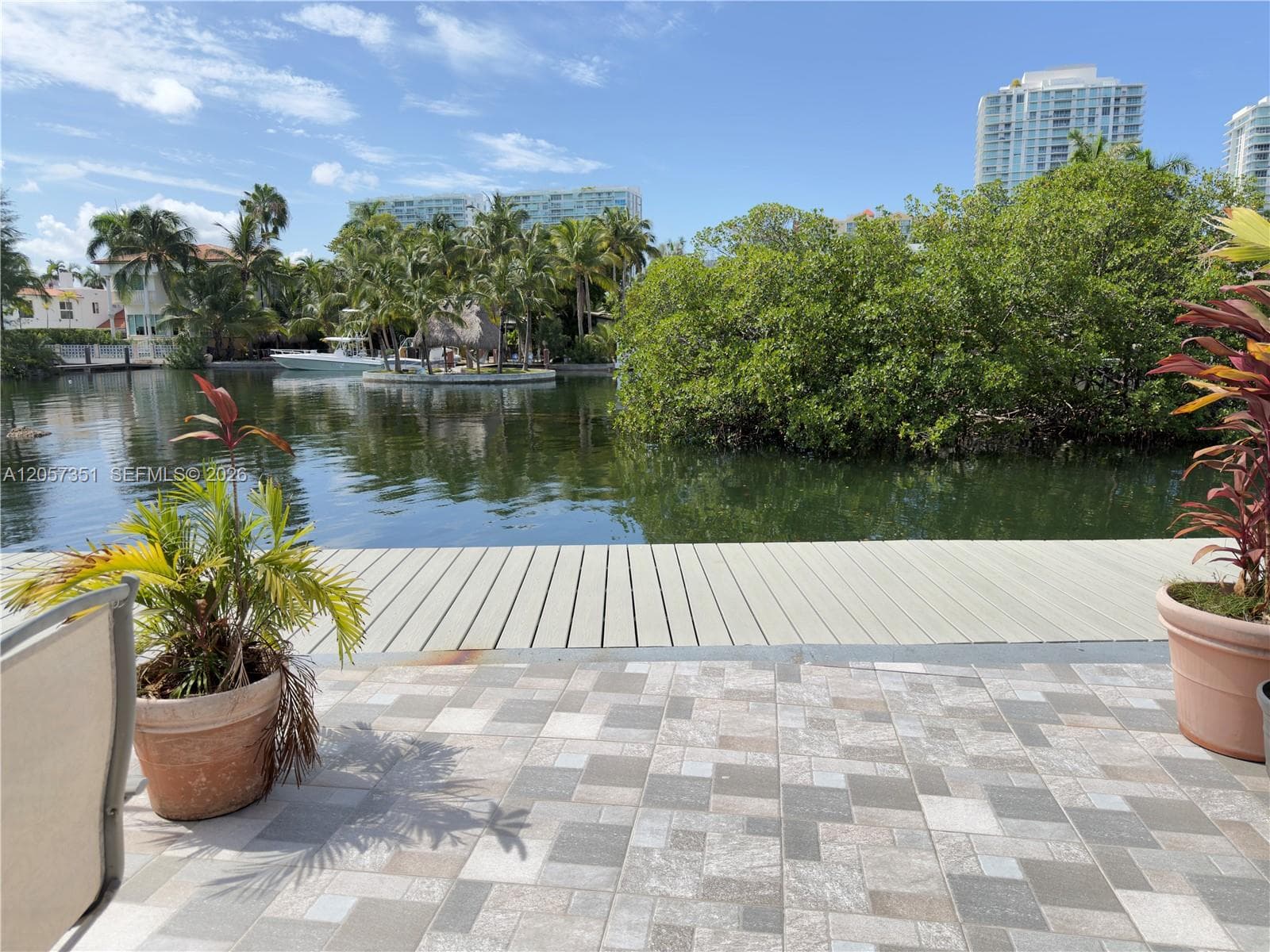 POINCIANA ISLAND · #909 in Sunny Isles Beach - Photo 5