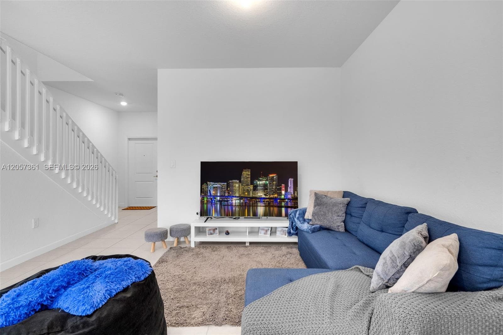 12962 SW 232nd Ln photo 5