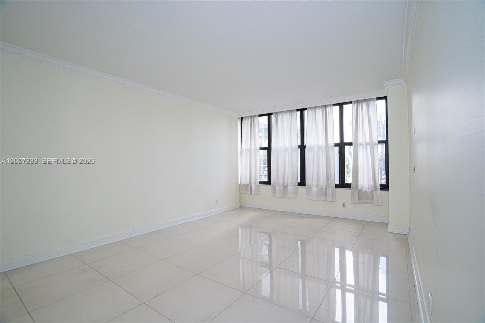 Olympus Towers & Marina · #616 in Hallandale Beach - Photo 12
