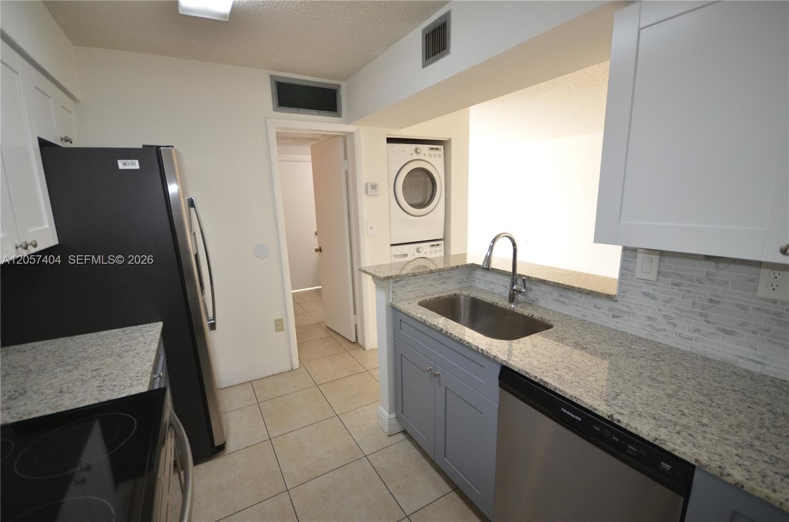 KENDALL LAKE TOWERS CONDO · #207 in Miami - Photo 12