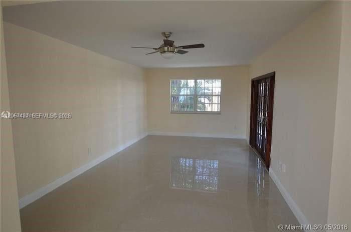 8441 SW 32nd Ter photo 6