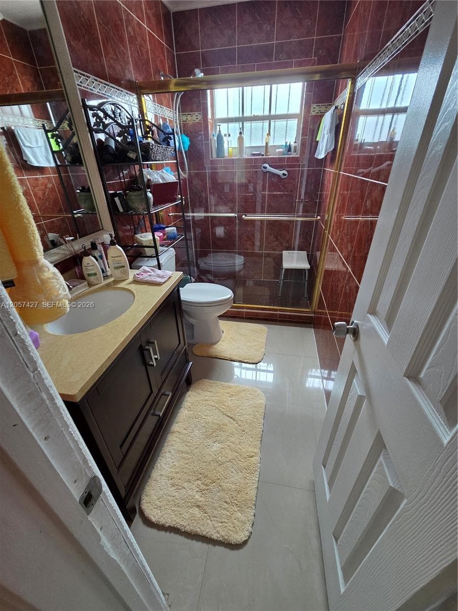 8441 SW 32nd Ter photo 17