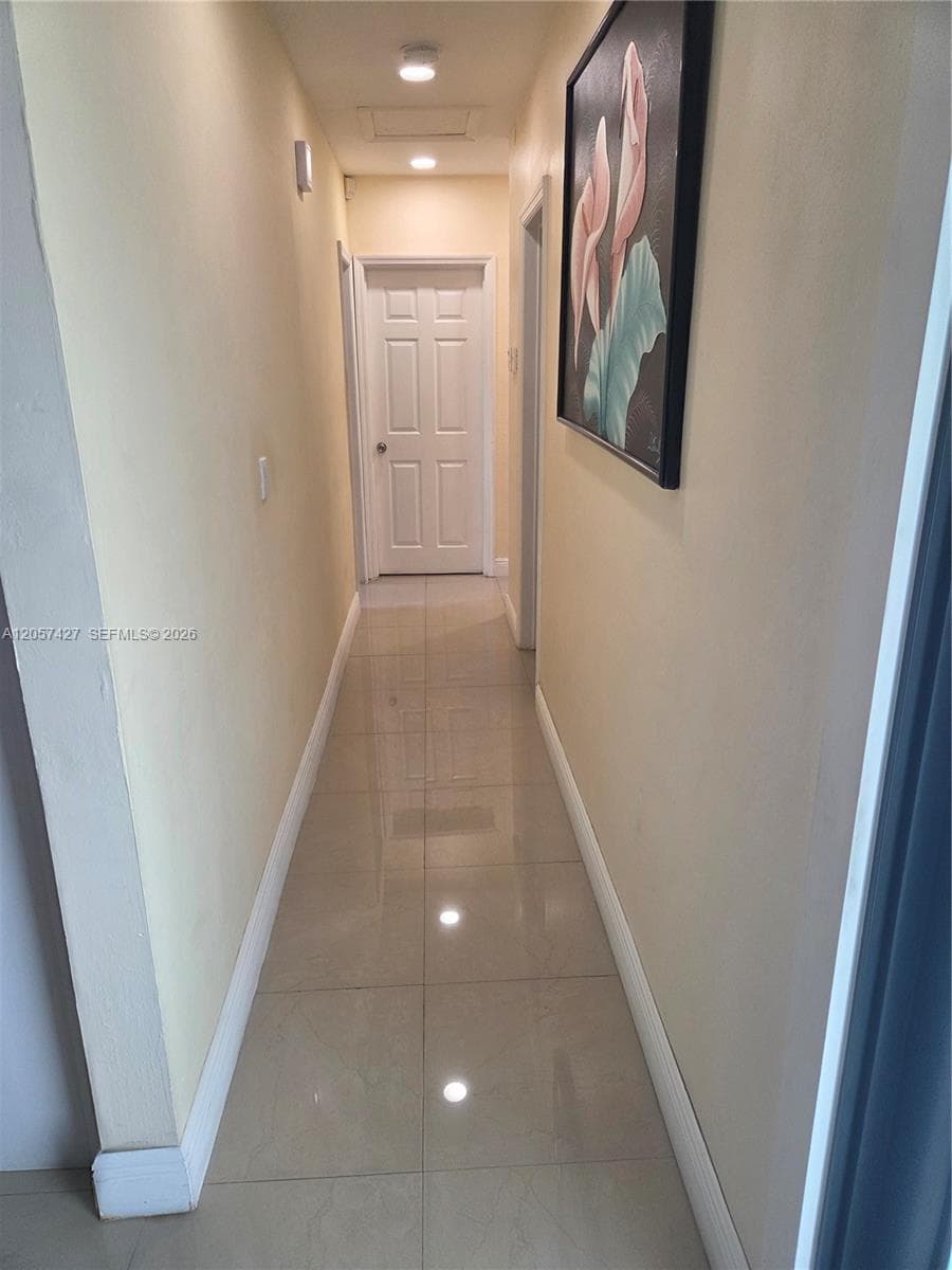 8441 SW 32nd Ter photo 12