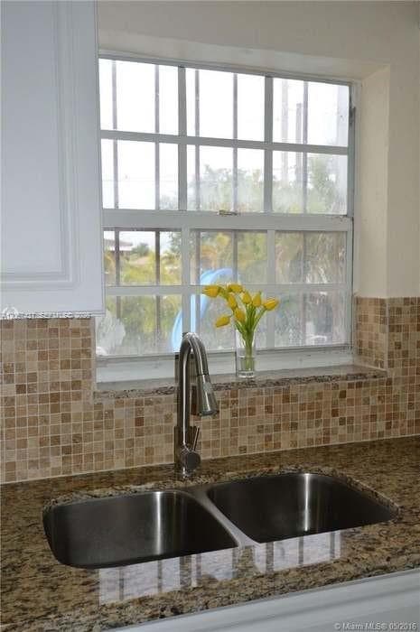 8441 SW 32nd Ter photo 11
