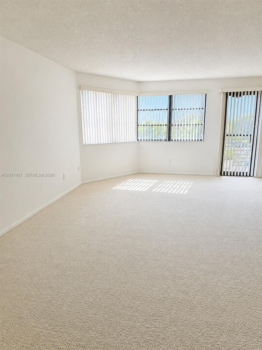 LAKE VIEW OF CALIF CLUB C · #308 in Miami - Photo 2