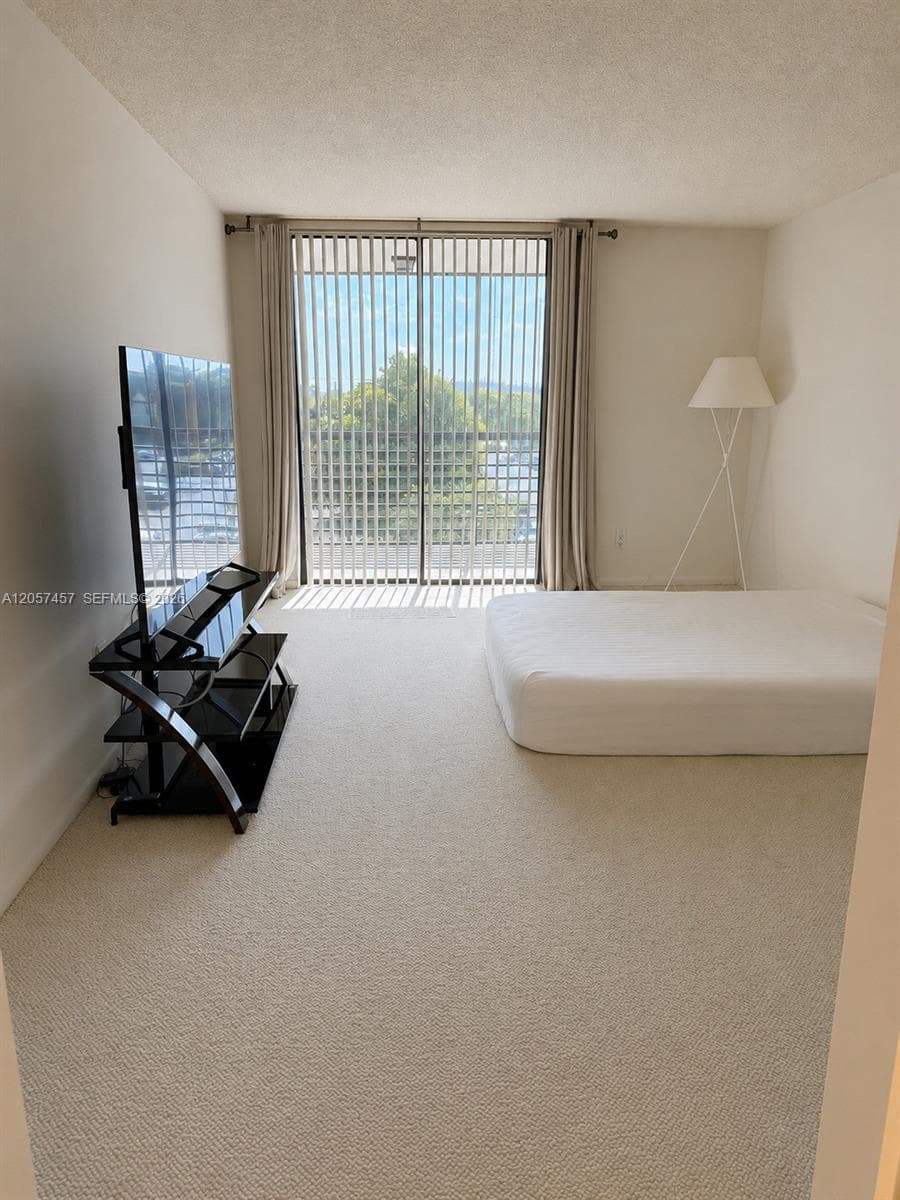 LAKE VIEW OF CALIF CLUB C · #308 in Miami - Photo 6