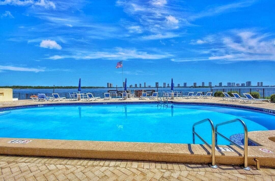 pool