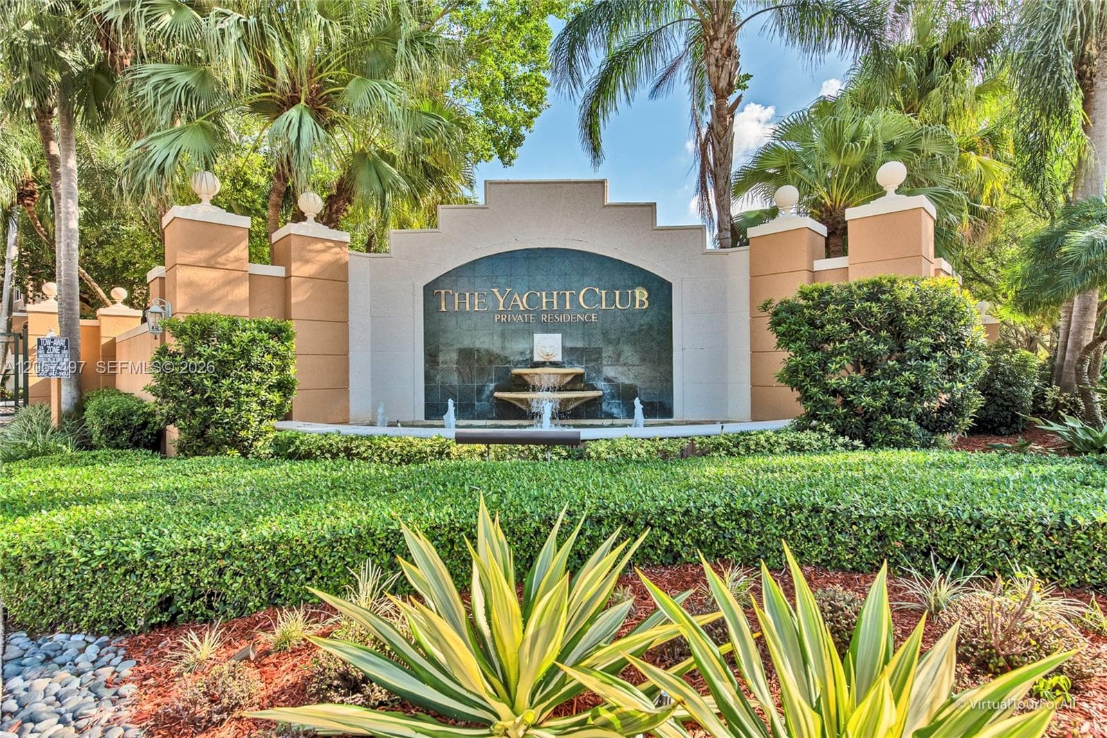 THE YACHT CLUB AT AVENTUR · #9101 in Aventura - Photo 26