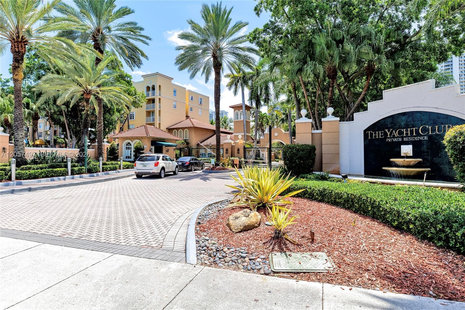 THE YACHT CLUB AT AVENTUR · #9101 in Aventura - Photo 35