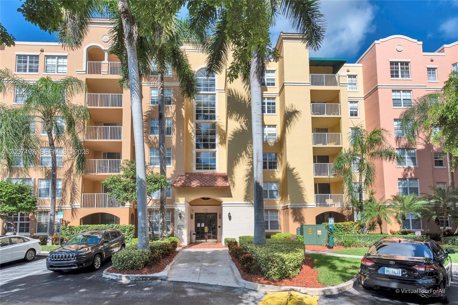 THE YACHT CLUB AT AVENTUR · #9101 in Aventura - Photo 25
