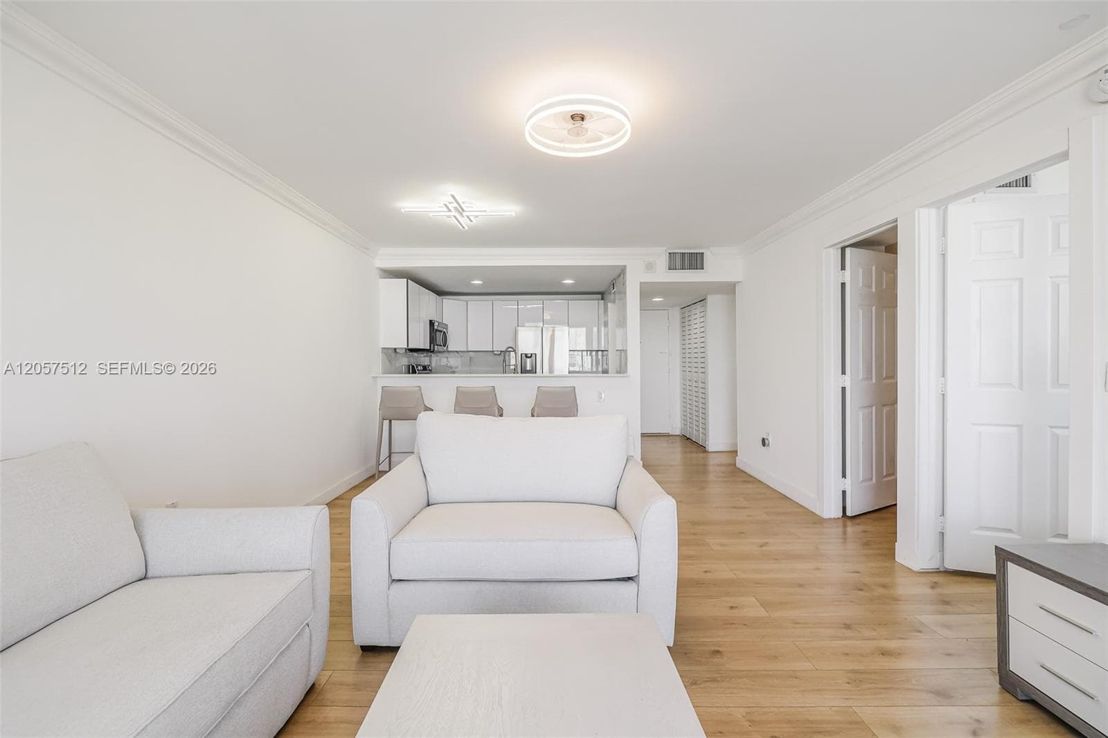 THE PRESIDENTIAL CONDO · #602 in Miami Beach - Photo 5