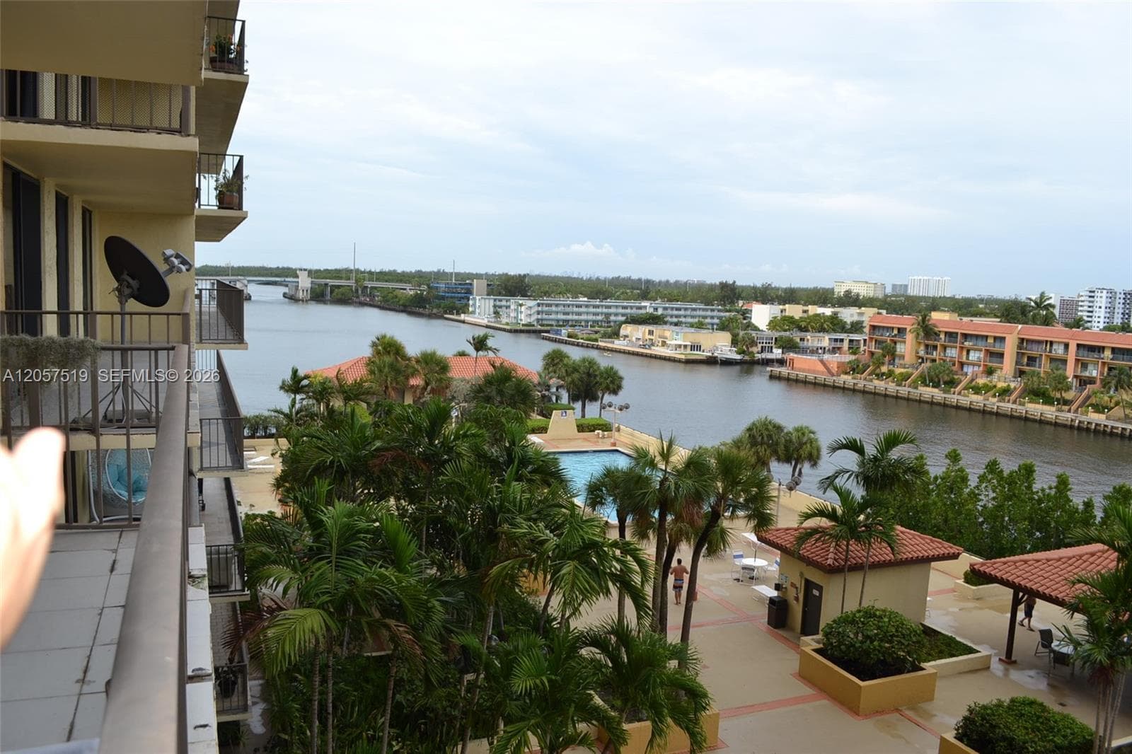 WINSTON TOWERS 700 CONDO · #703 in Sunny Isles Beach - Photo 10