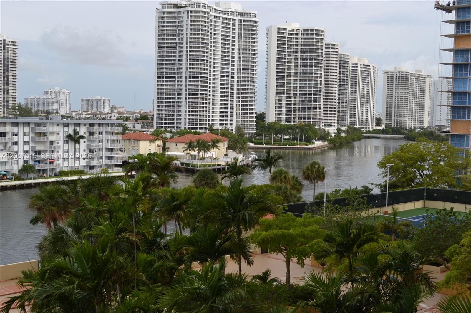 WINSTON TOWERS 700 CONDO · #703 in Sunny Isles Beach - Photo 11