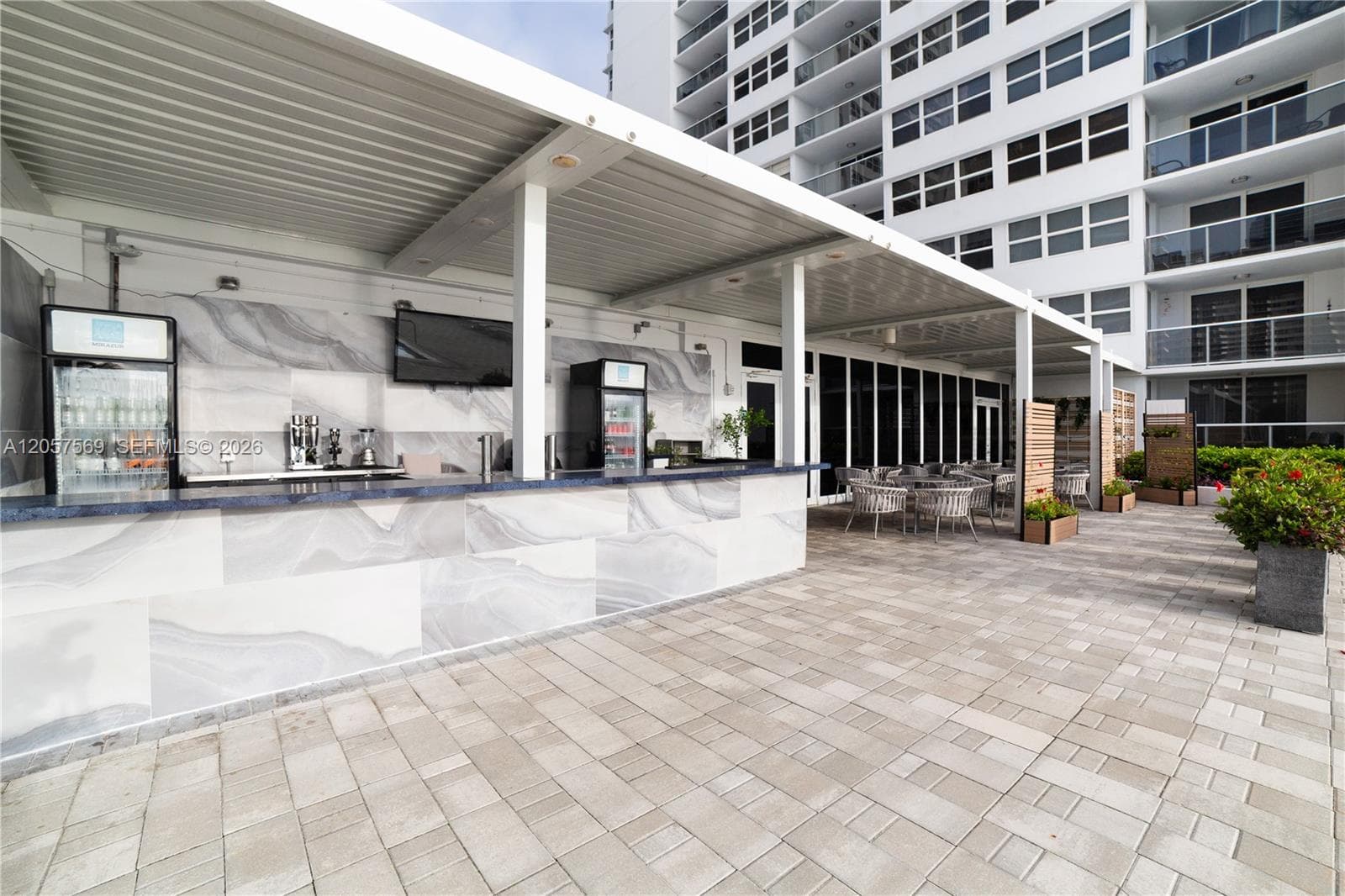 BBQ and Picnic Area on Pool Deck