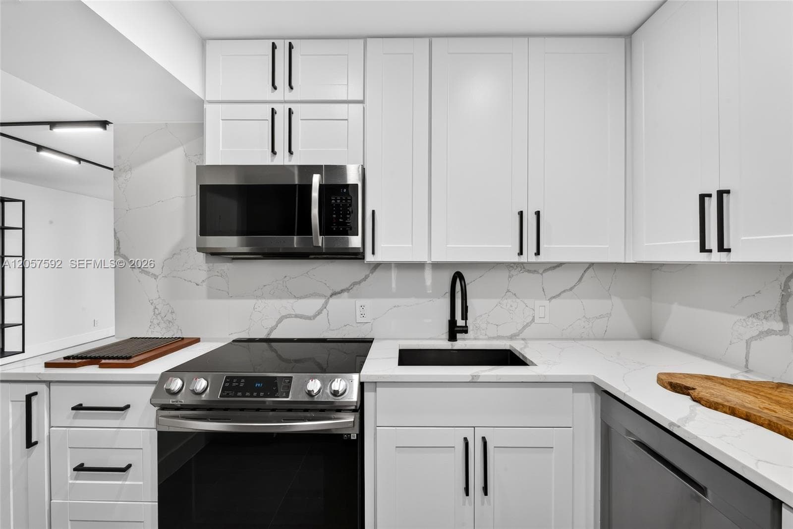 BRAVURA I CONDO · #101 in Aventura - Photo 2