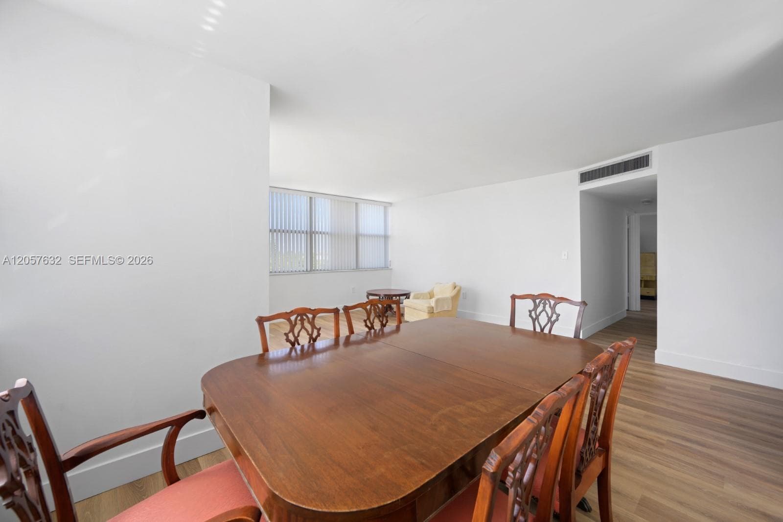 WILSHIRE CONDO · #621E in Miami - Photo 9
