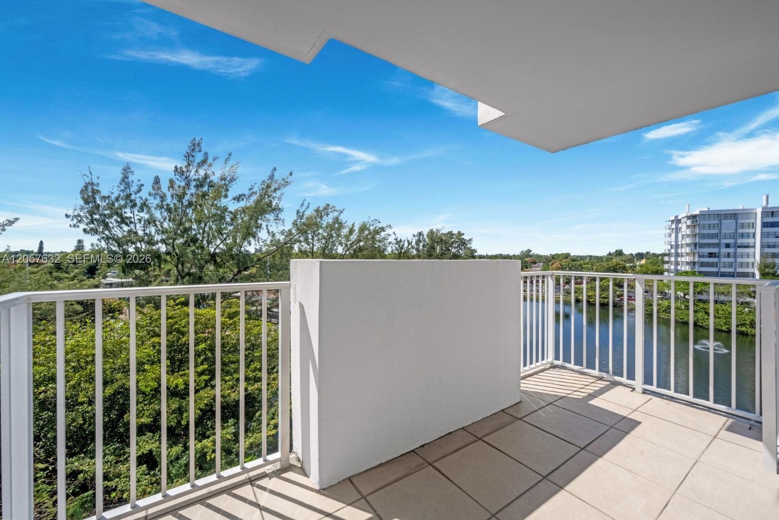 WILSHIRE CONDO · #621E in Miami - Photo 25