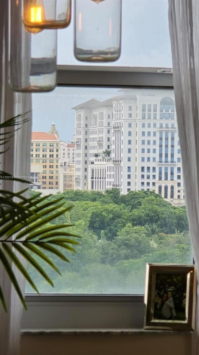 ONE VILLAGE PLACE CONDO · #803 in Coral Gables - Photo 10