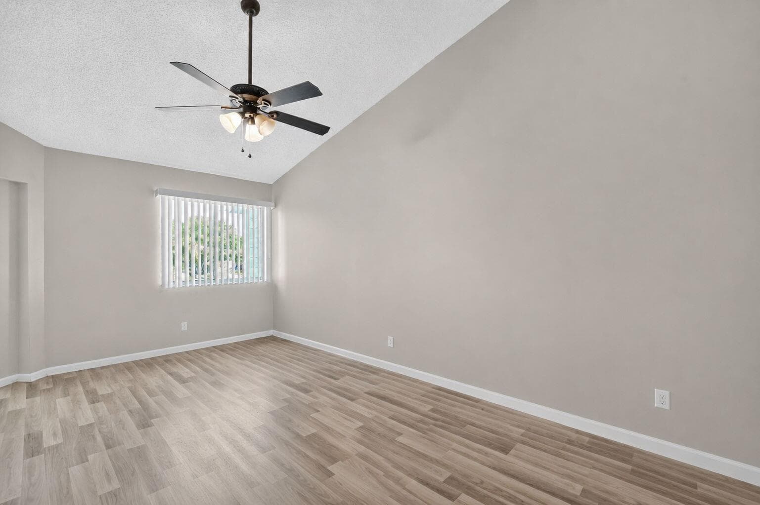 54-web-or-mls-5314 Sapphire Valley (7)