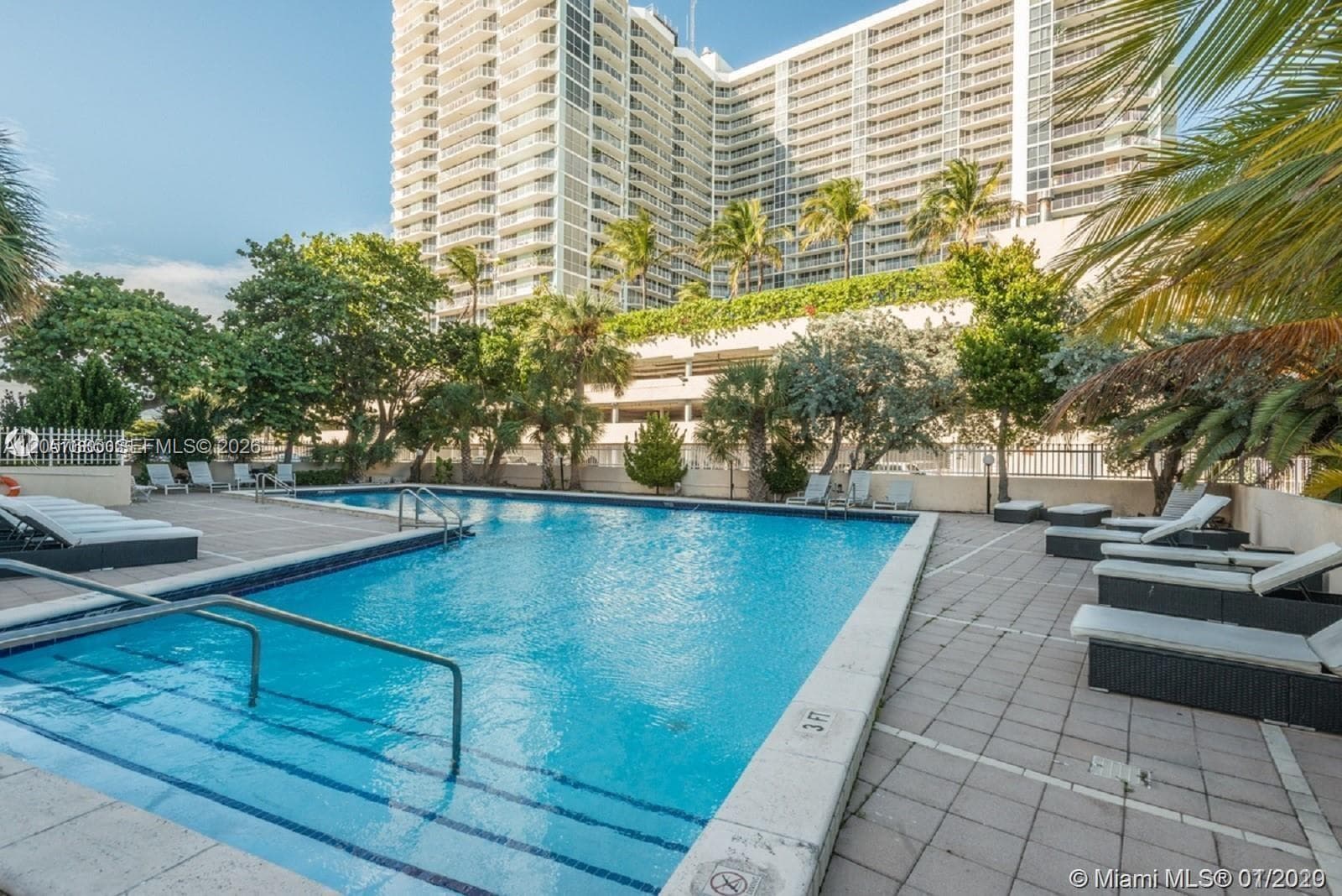 CARIBBEAN TOWERS CONDO · #2H in North Bay Village - Photo 32