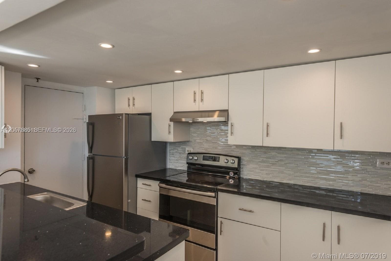 CARIBBEAN TOWERS CONDO · #2H in North Bay Village - Photo 9