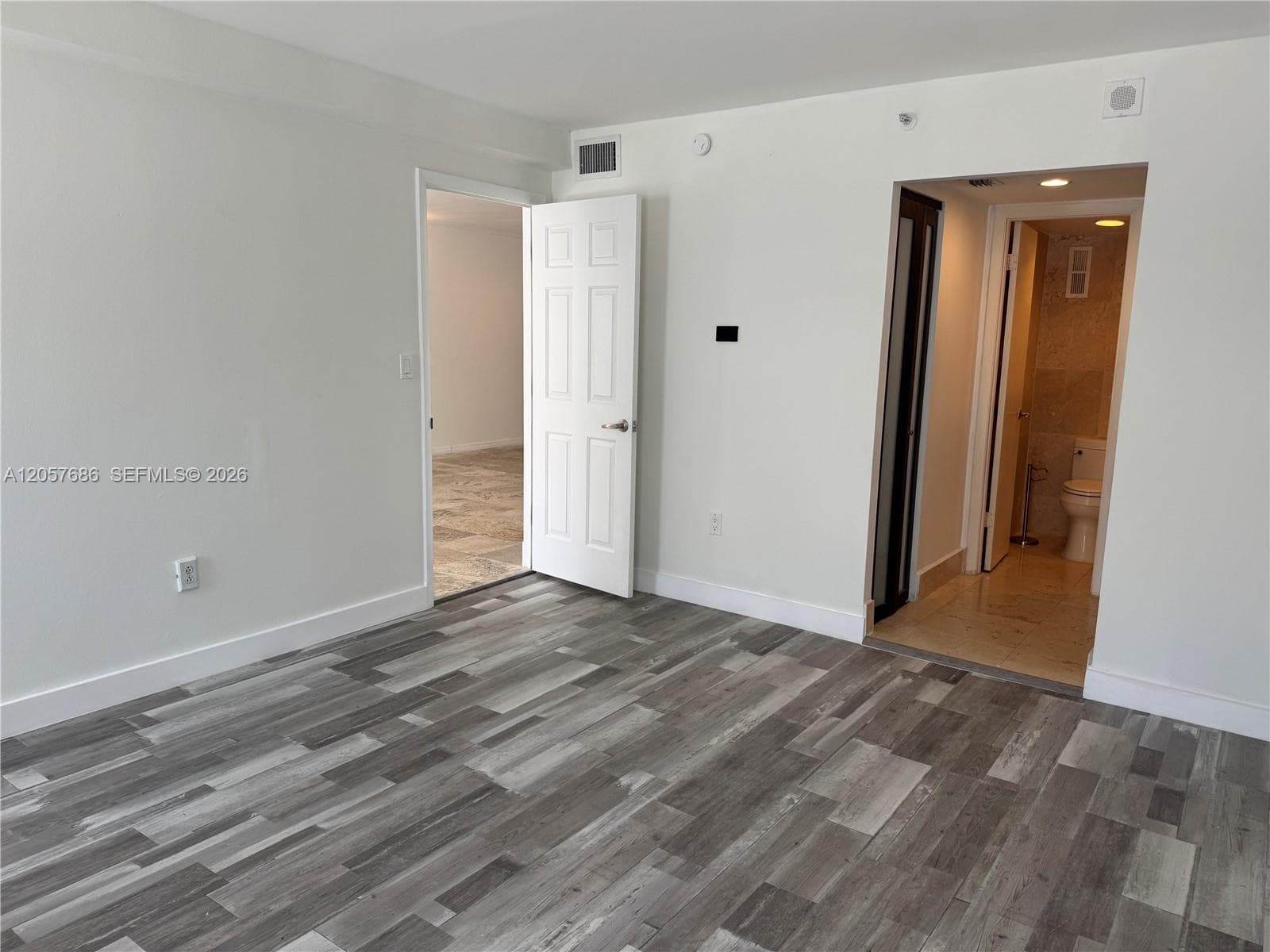GOLDEN WEST CONDO · #202 in Miami Beach - Photo 9