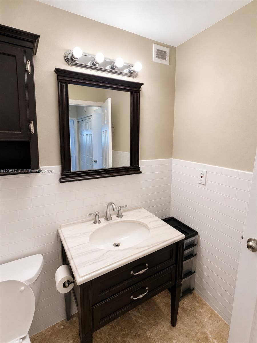 THREE HORIZONS SOUTH COND · #609 in North Miami - Photo 21