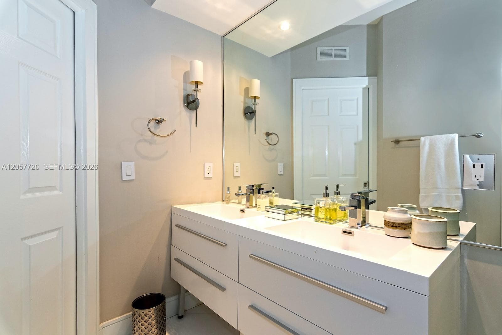 VILLAGE BY THE BAY CONDO · #3104 in Aventura - Photo 16