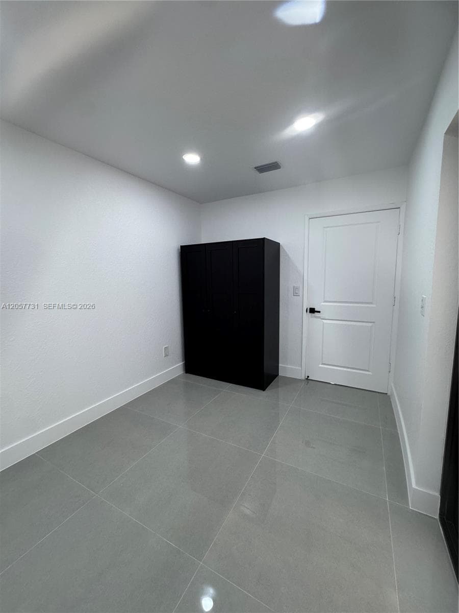 1370 SW 32nd St photo 22