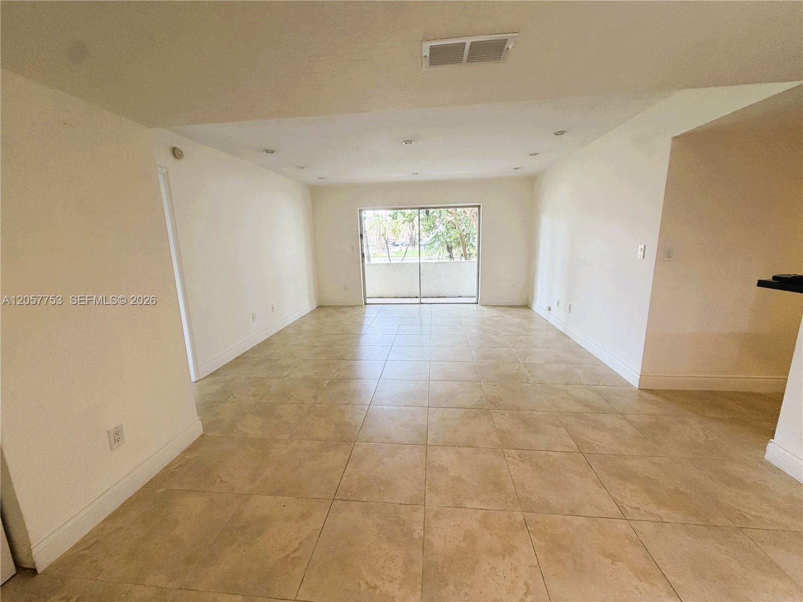 DADELAND CAPRI CONDO · #A102 in Miami - Photo 6