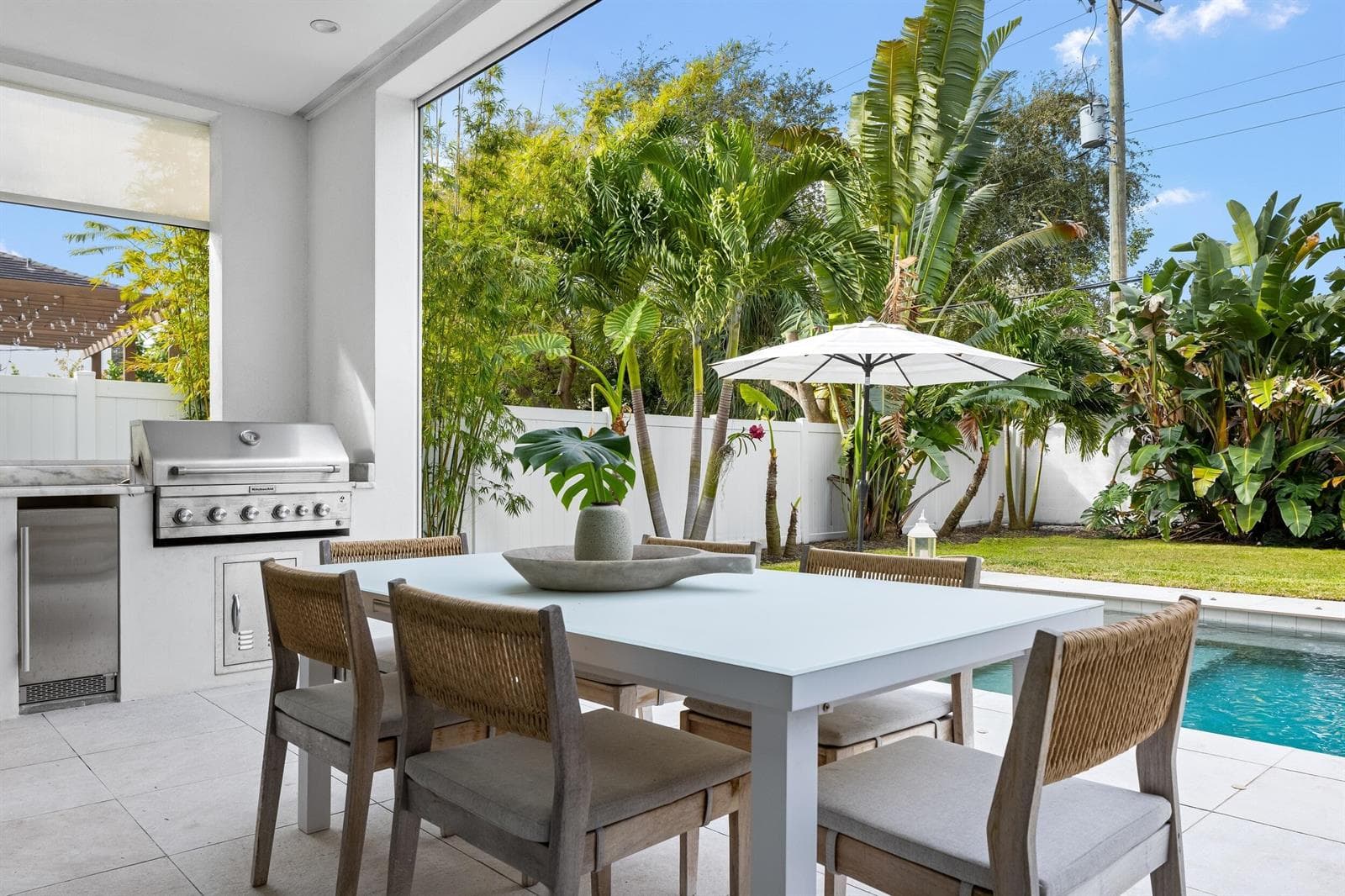 Screened patio