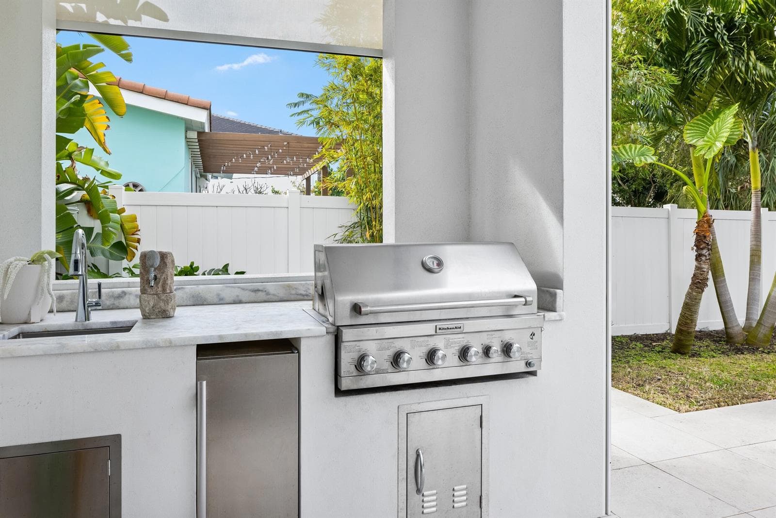 Summer kitchen