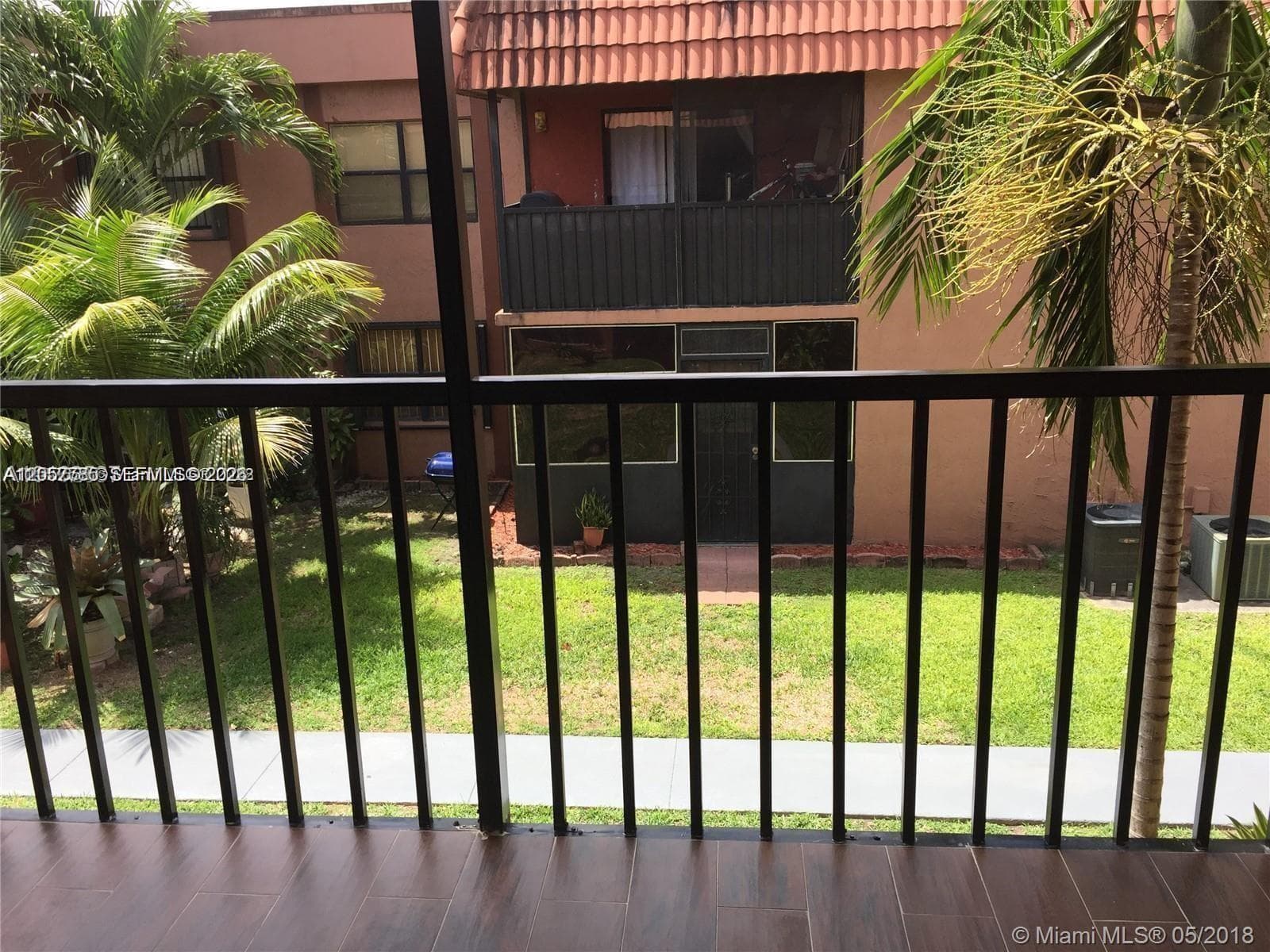 LAGO GRANDE CONDO THREE B · #56-22 in Hialeah - Photo 17