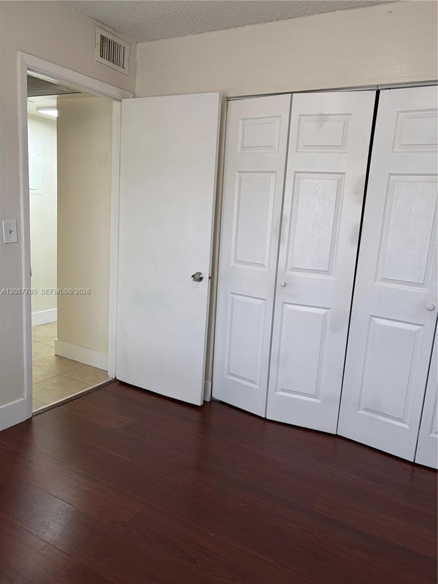 LAGO GRANDE CONDO THREE B · #56-22 in Hialeah - Photo 30
