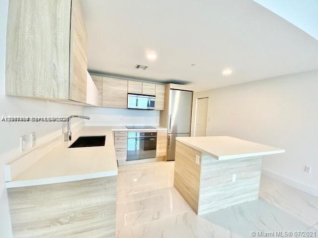 THE HARBOUR NORTH CONDO · #702 in North Miami Beach - Photo 12