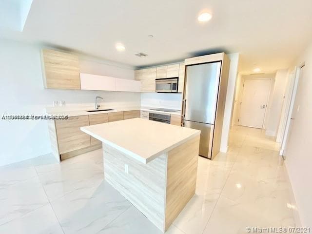 THE HARBOUR NORTH CONDO · #702 in North Miami Beach - Photo 10