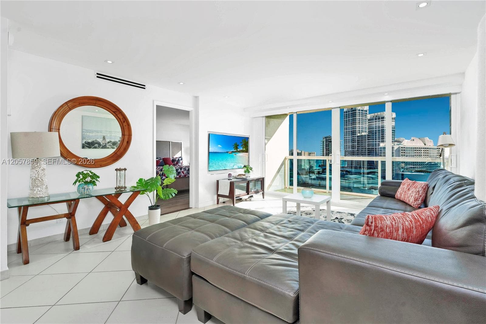 Aquasol · #15T in Miami Beach - Photo 3