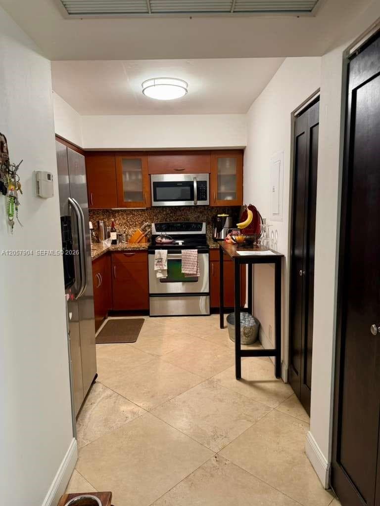 PARC CENTRAL AVENTURA SOU · #1402 in Aventura - Photo 5