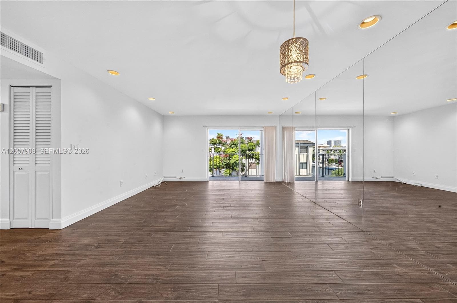 DOLPHIN CONDO · #305 in North Miami Beach - Photo 6