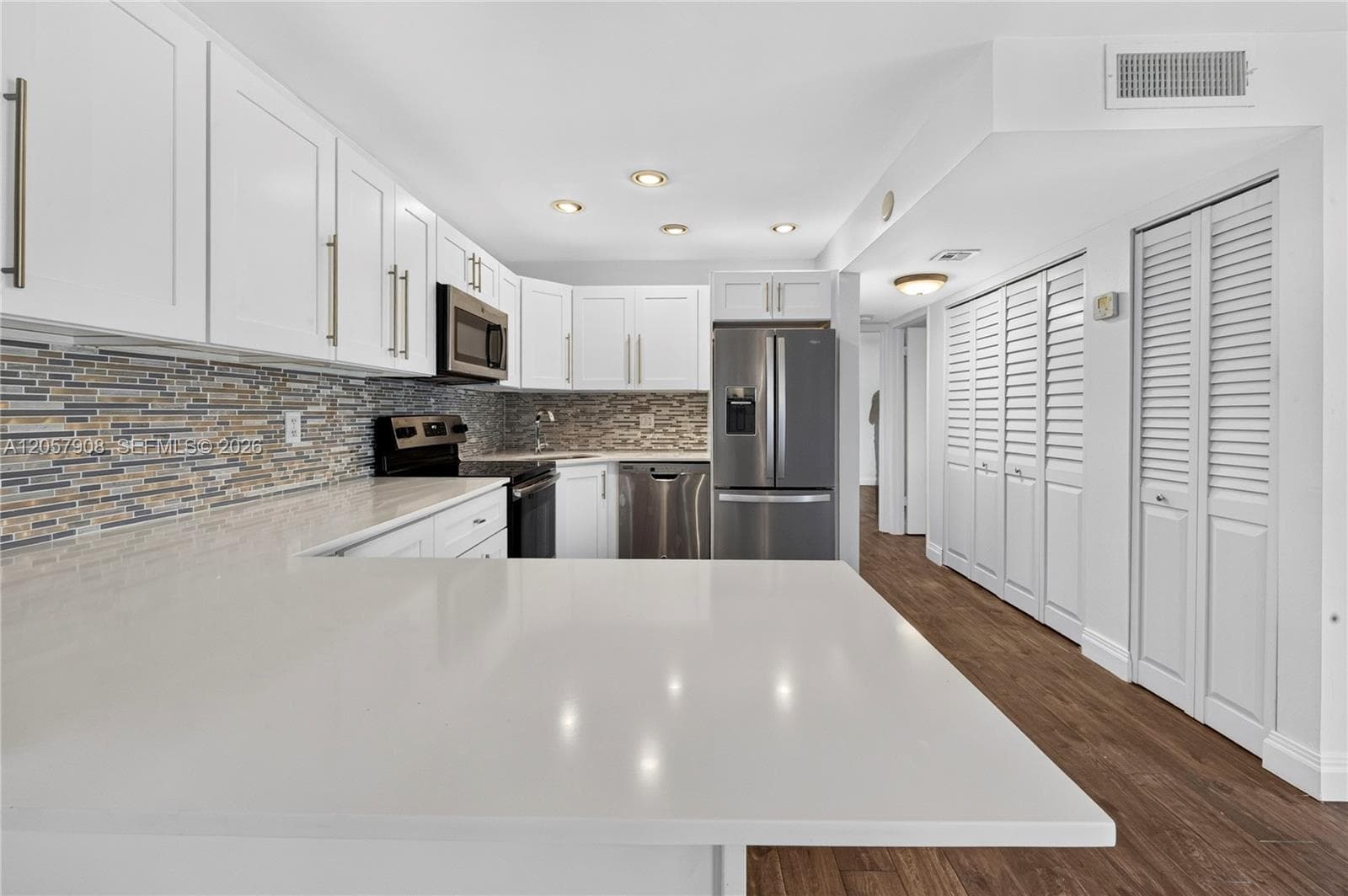 DOLPHIN CONDO · #305 in North Miami Beach - Photo 19