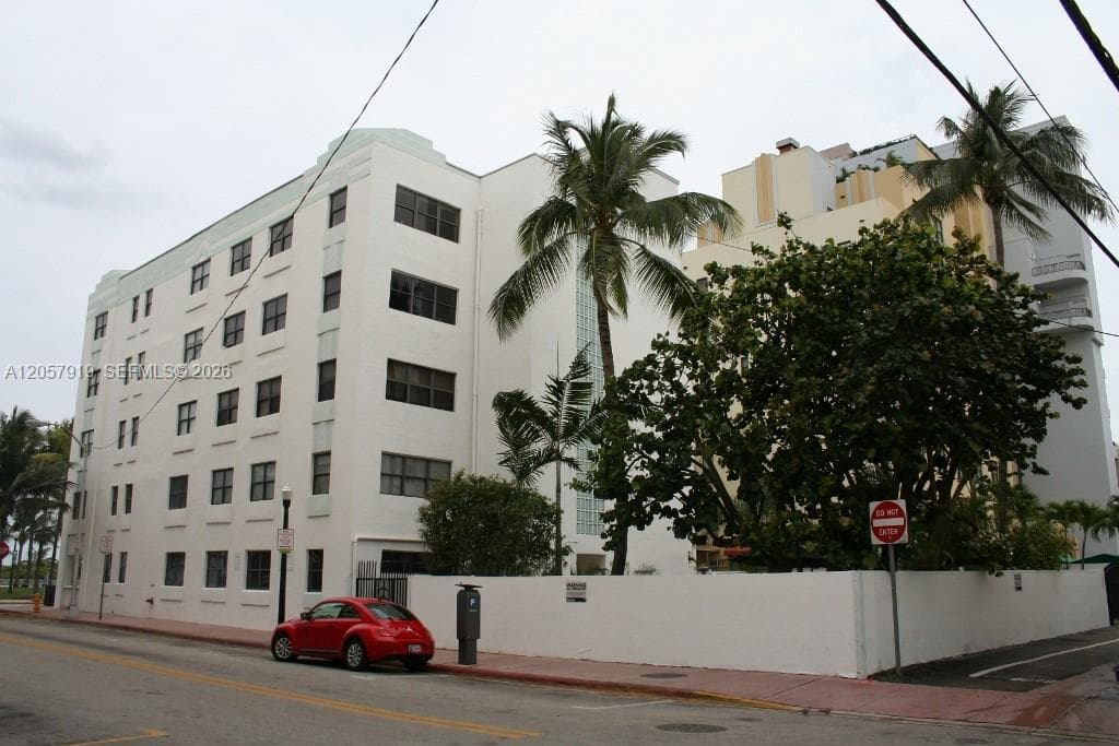 1390 Ocean Drive Condo · #402 in Miami Beach - Photo 24
