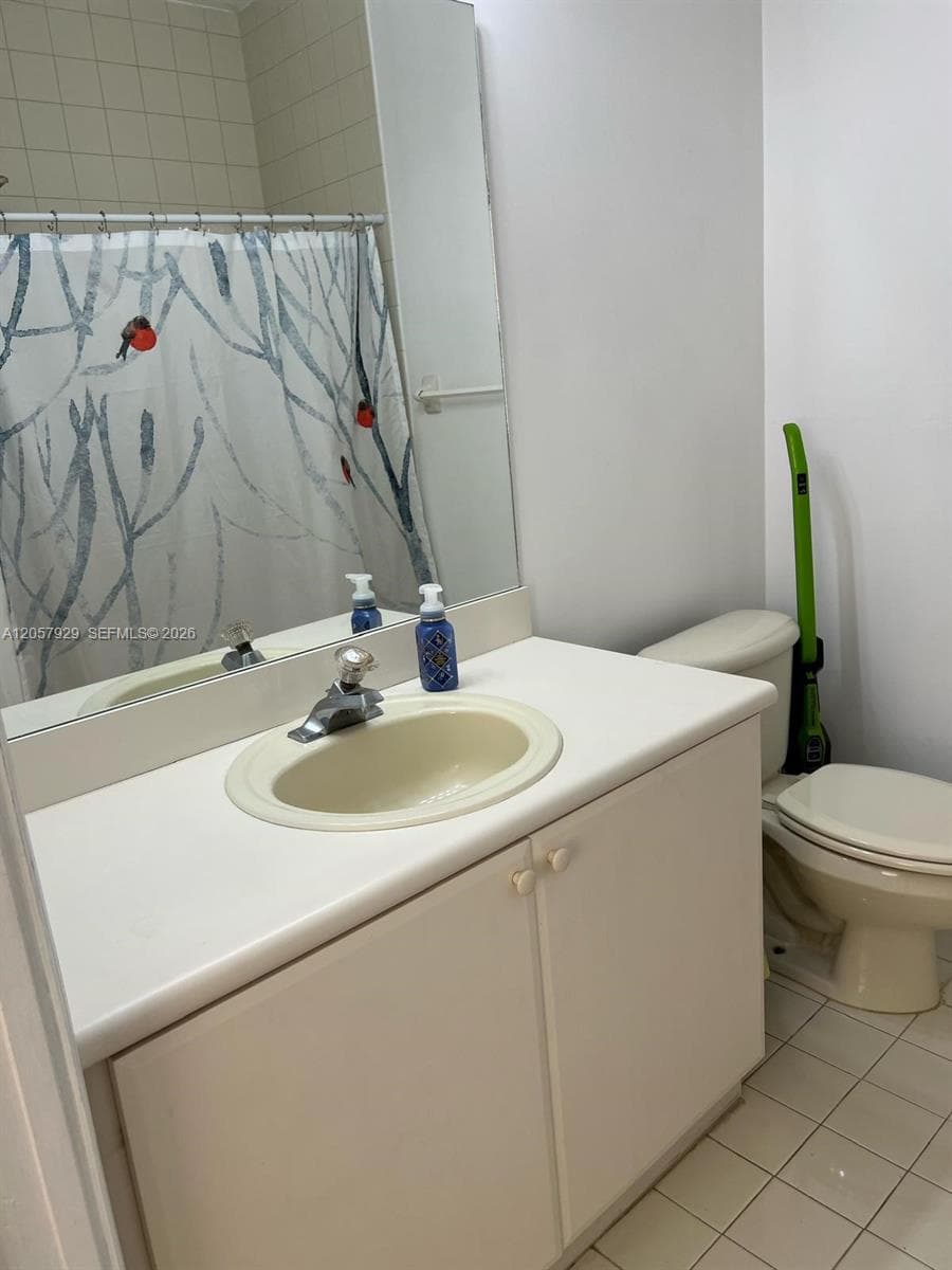 SHOMA HOMES AT COUNTRY CL · #200-1 in Hialeah - Photo 3