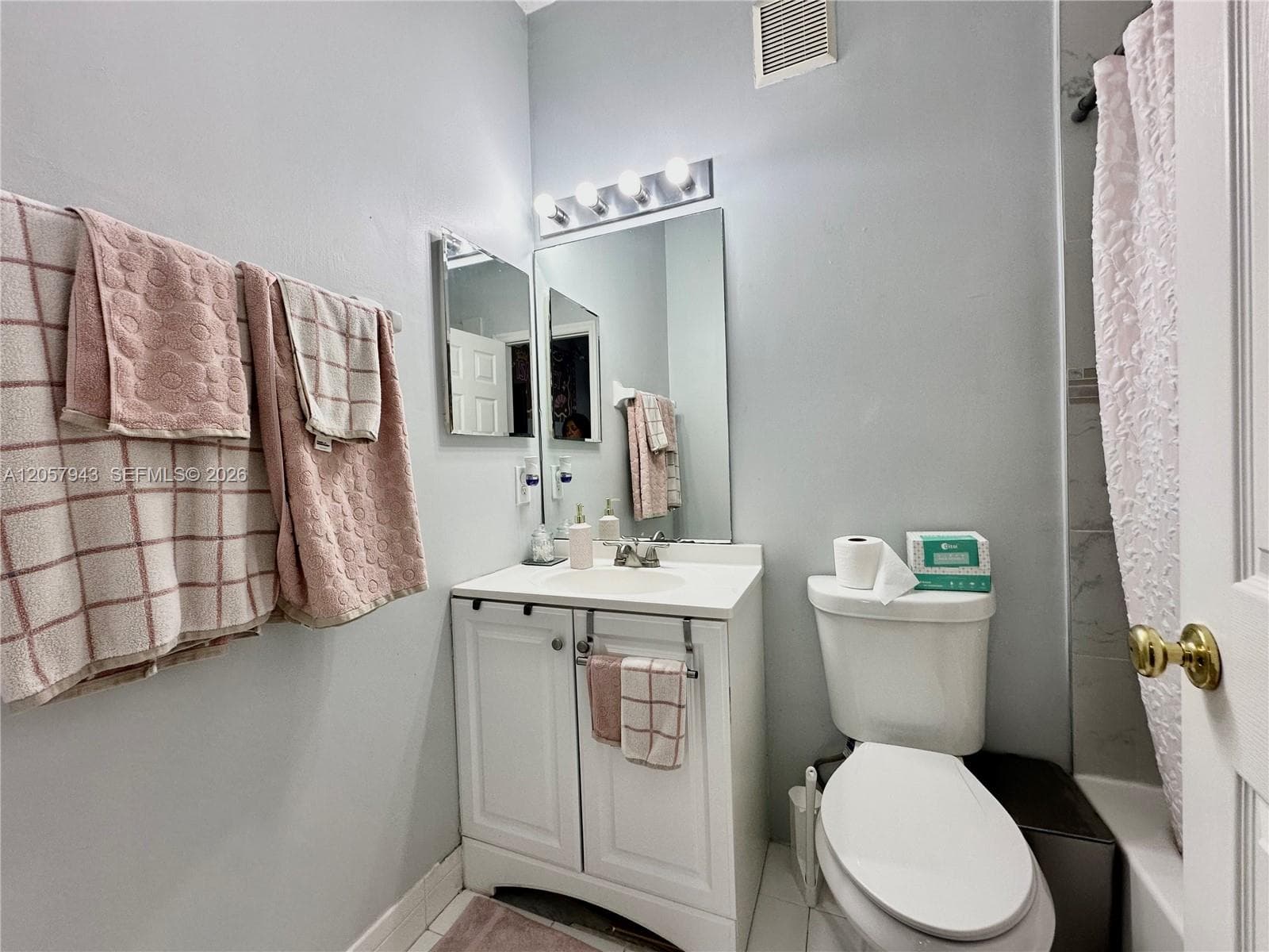 LAS BRISAS AT DORAL · #206 in Doral - Photo 28