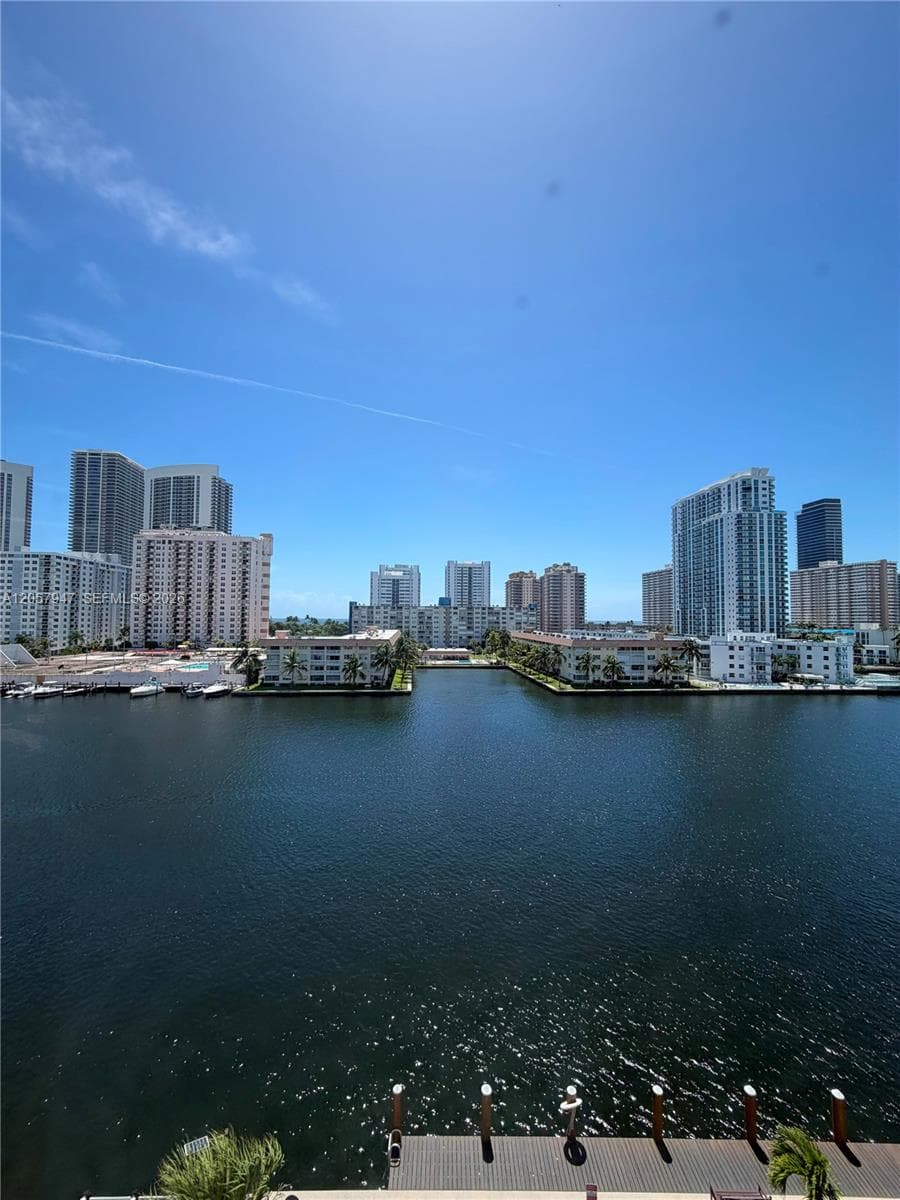 GOLDEN SAILS CONDO · #F10 in Hallandale Beach - Photo 4