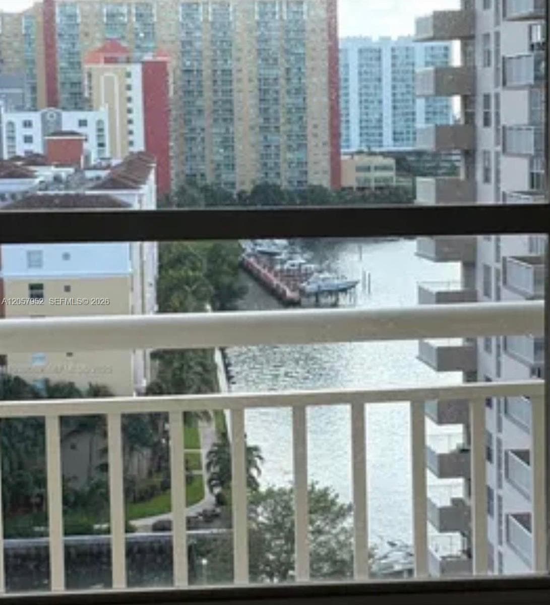 WINSTON TOWERS · #1215 in Sunny Isles Beach - Photo 31
