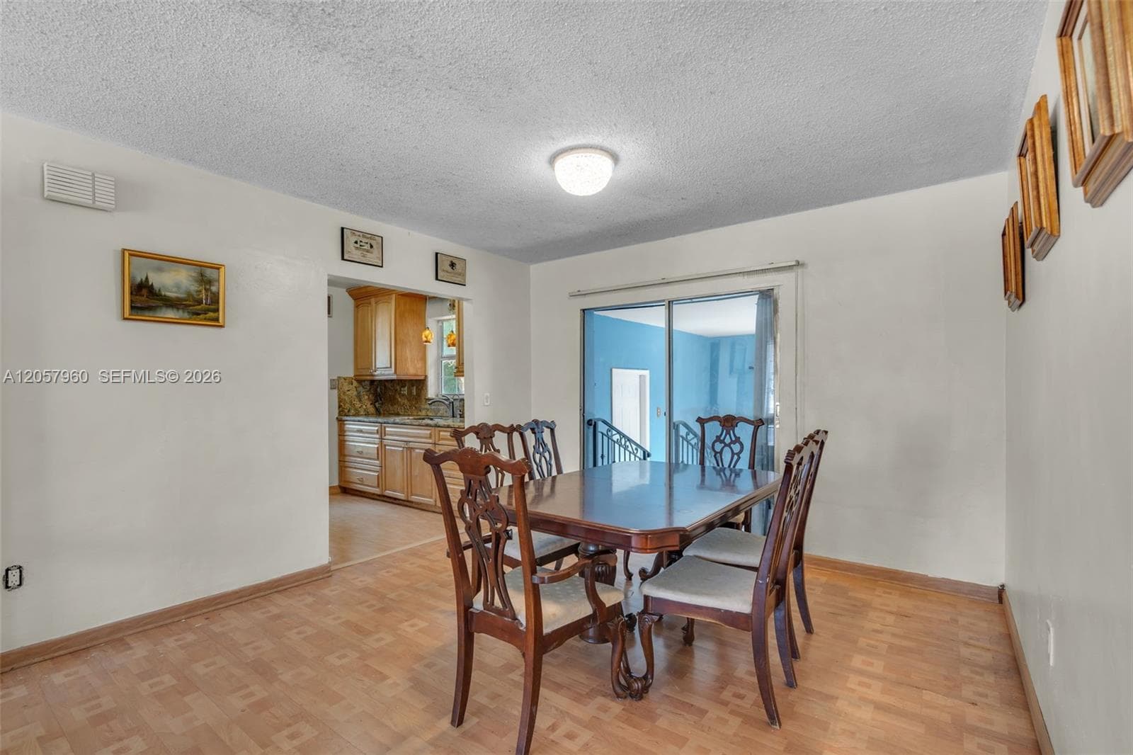 267 E 56th St photo 13